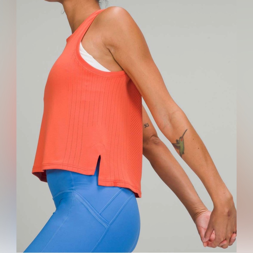 Lululemon Size 8 Train to Be Tank Top Orange